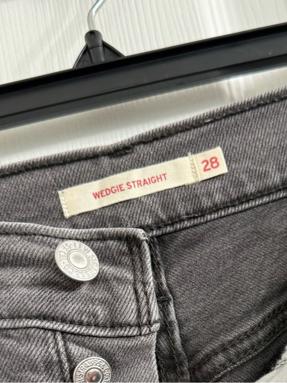 LEVI Gray Jeans Wedgie Straight Fit